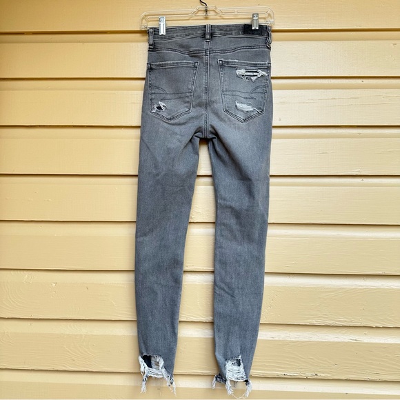 American Eagle Super Hi-Rise Jegging Size 2 Short grey stretch skinny jeans - Picture 4 of 5
